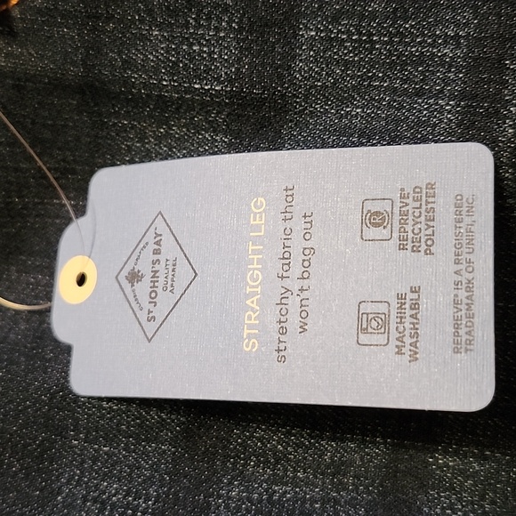 NWT womens jeans . Straight cut. size 22W - Picture 7 of 7